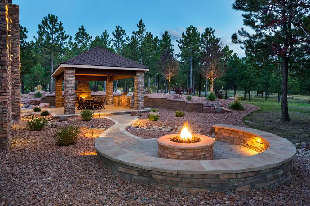 How Can Technology Enhance Year-Round Outdoor Comfort for Construction Projects